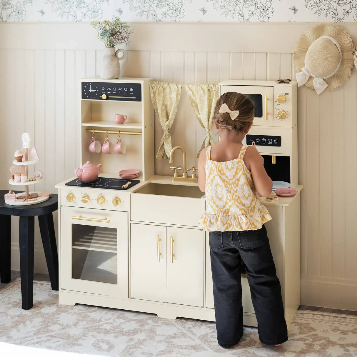 Tiny Land®  Iconic Kitchen - Cream From Tiny Land