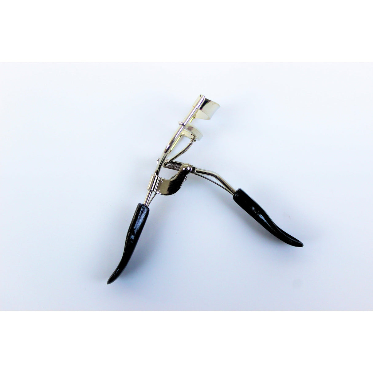 EYELASH CURLER from Prolux Cosmetics