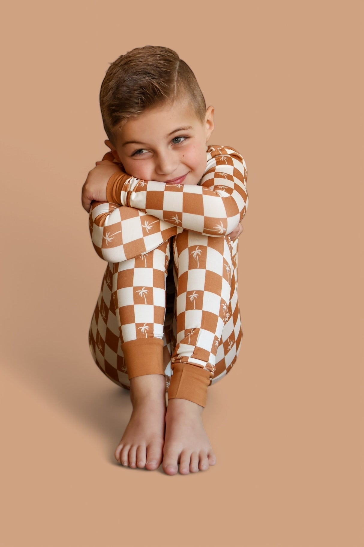 EXCLUSIVE SANDY BEACH CHECKERS DREAM SET from DREAM BIG LITTLE CO