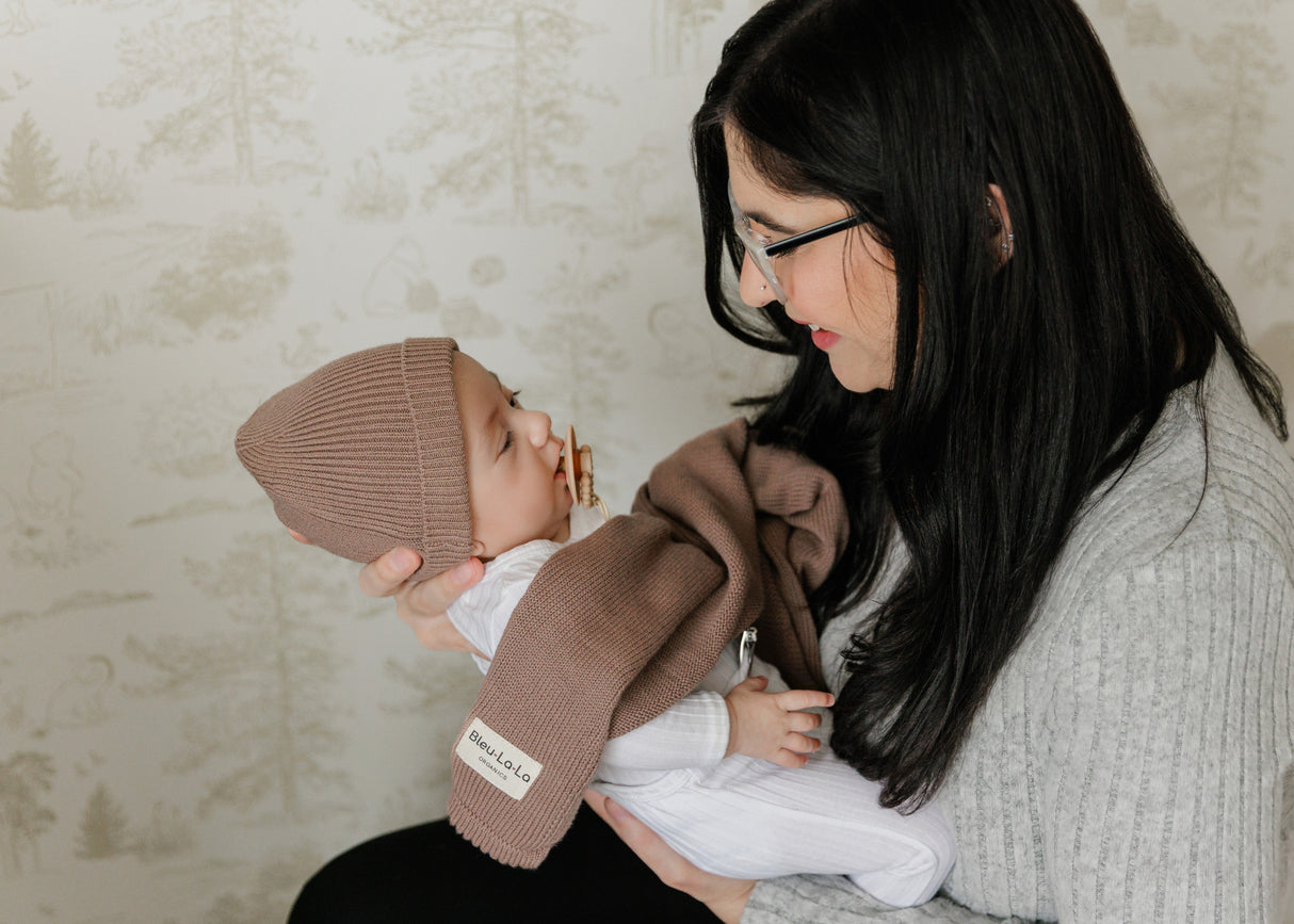 Luxe Collection 100% Organic Cotton Luxury Knit Baby Blanket + Hat Set with Gift Box from Bleu La La