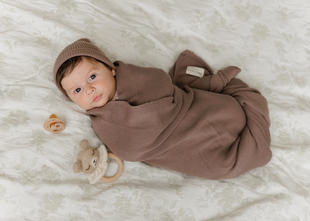 Luxe Collection 100% Organic Cotton Luxury Knit Baby Blanket + Hat Set with Gift Box from Bleu La La