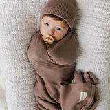 Luxe Collection 100% Organic Cotton Luxury Knit Baby Blanket + Hat Set with Gift Box from Bleu La La