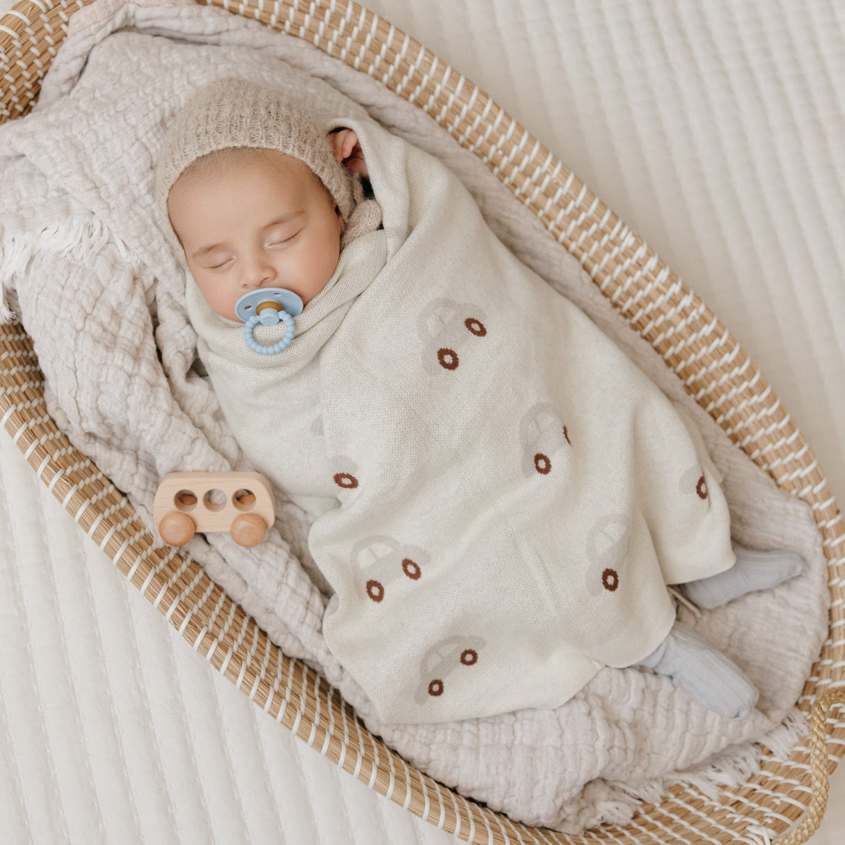 100% Cotton Luxury Knit Car Swaddle Blanket from Bleu La La