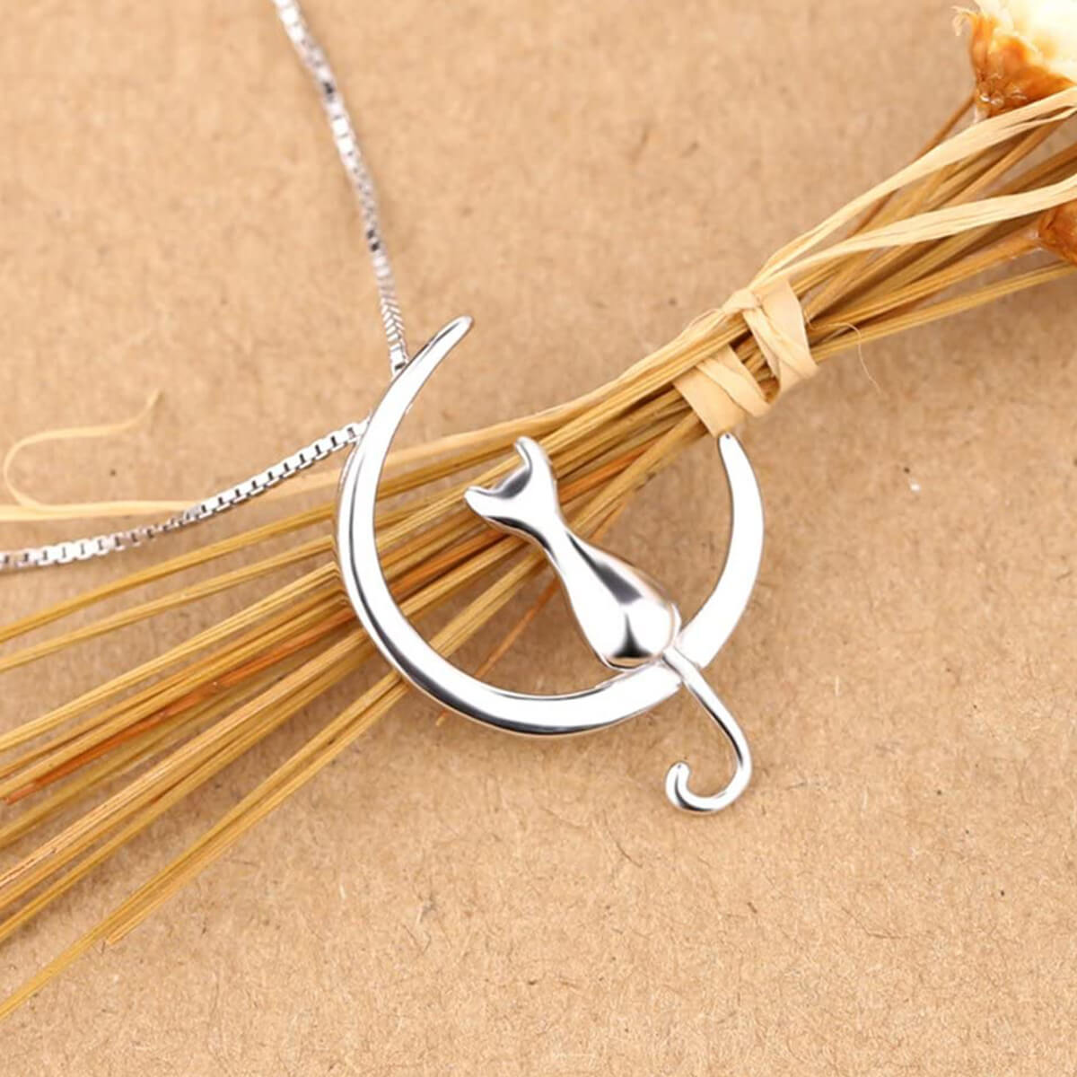 CAT MOON NECKLACE from Ashlen