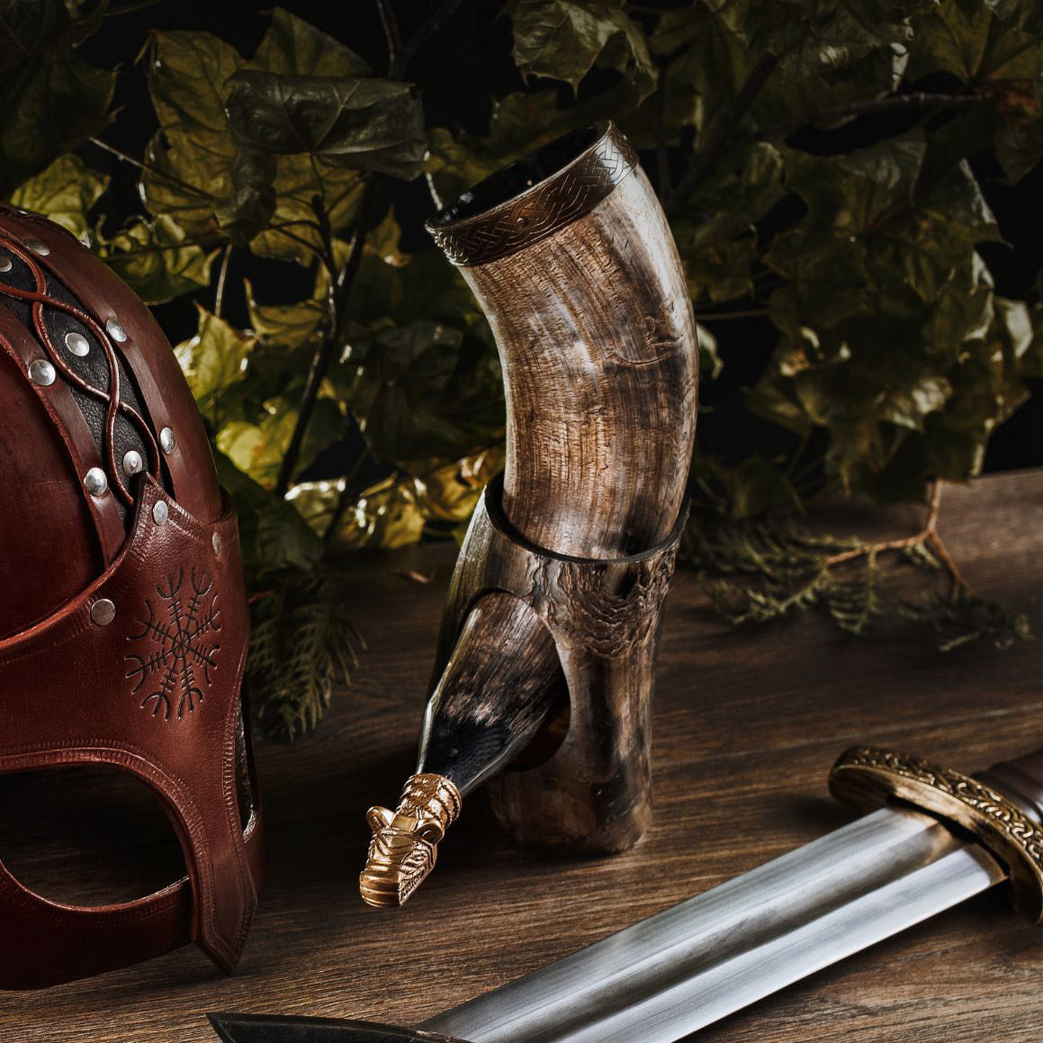 Curved Drinking Horn Bundle with Stand & Holster from Norse Tradesman