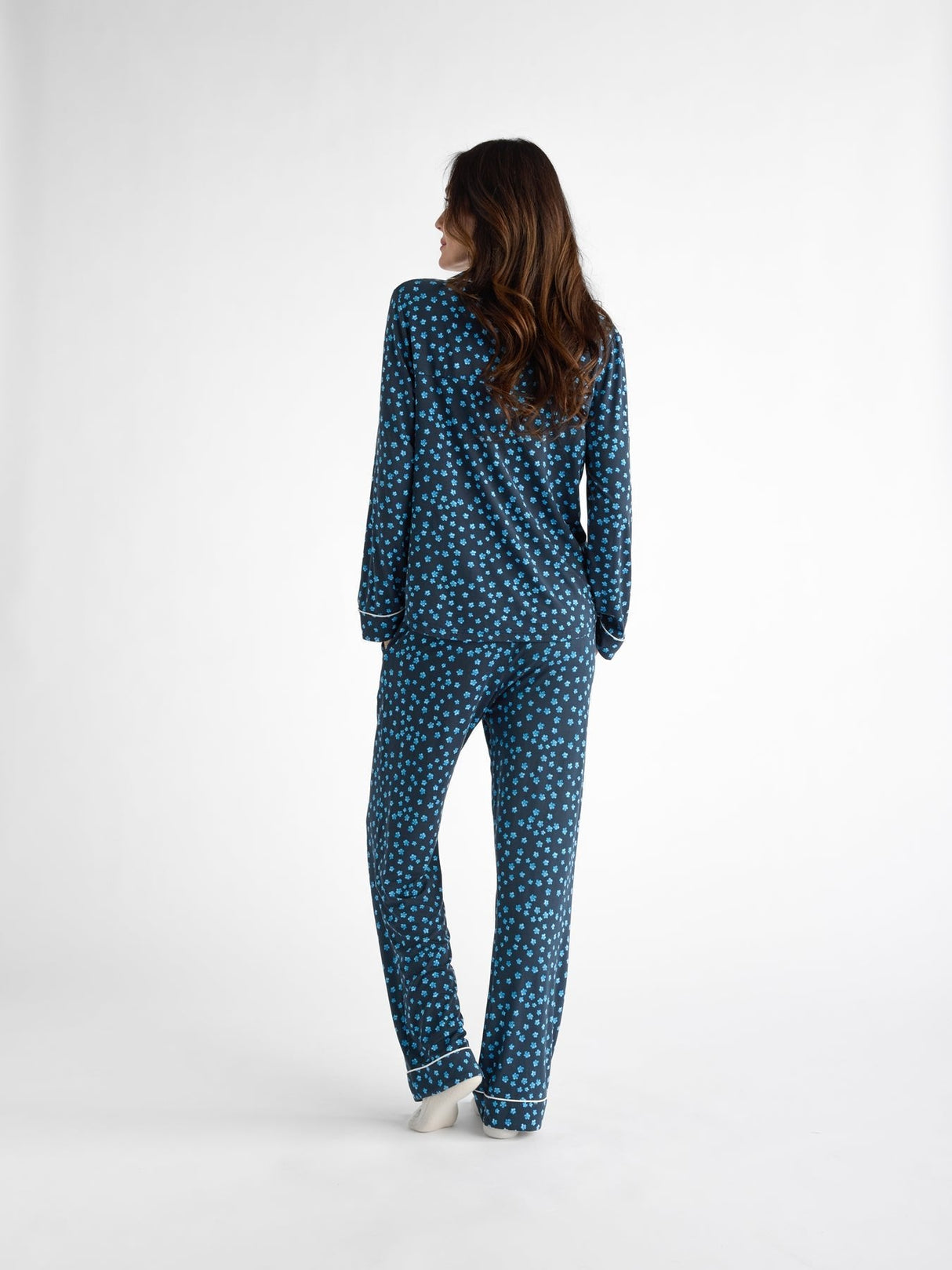 Women's Bamboo Stretch-Knit Long Sleeve Pajama Set from Cozy Earth