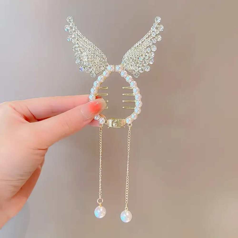 SPARKLING PEARL HAIR CLIPS from Ashlen