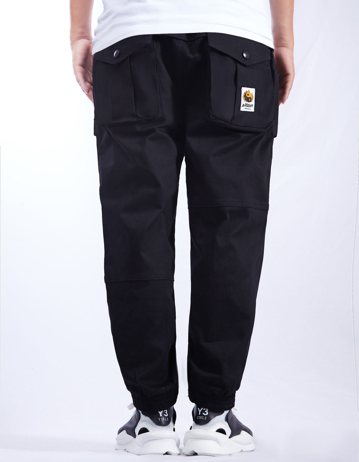 IBP332 Yin Yang Black Cargo Pants from Niepce Inc