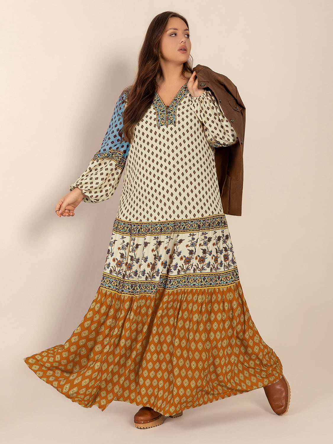 Plus Size Printed V-Neck Balloon Sleeve Maxi Dress from Enfance-Heureuse