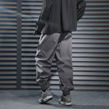 HiP40 Nexus Cargo Pants from Niepce Inc