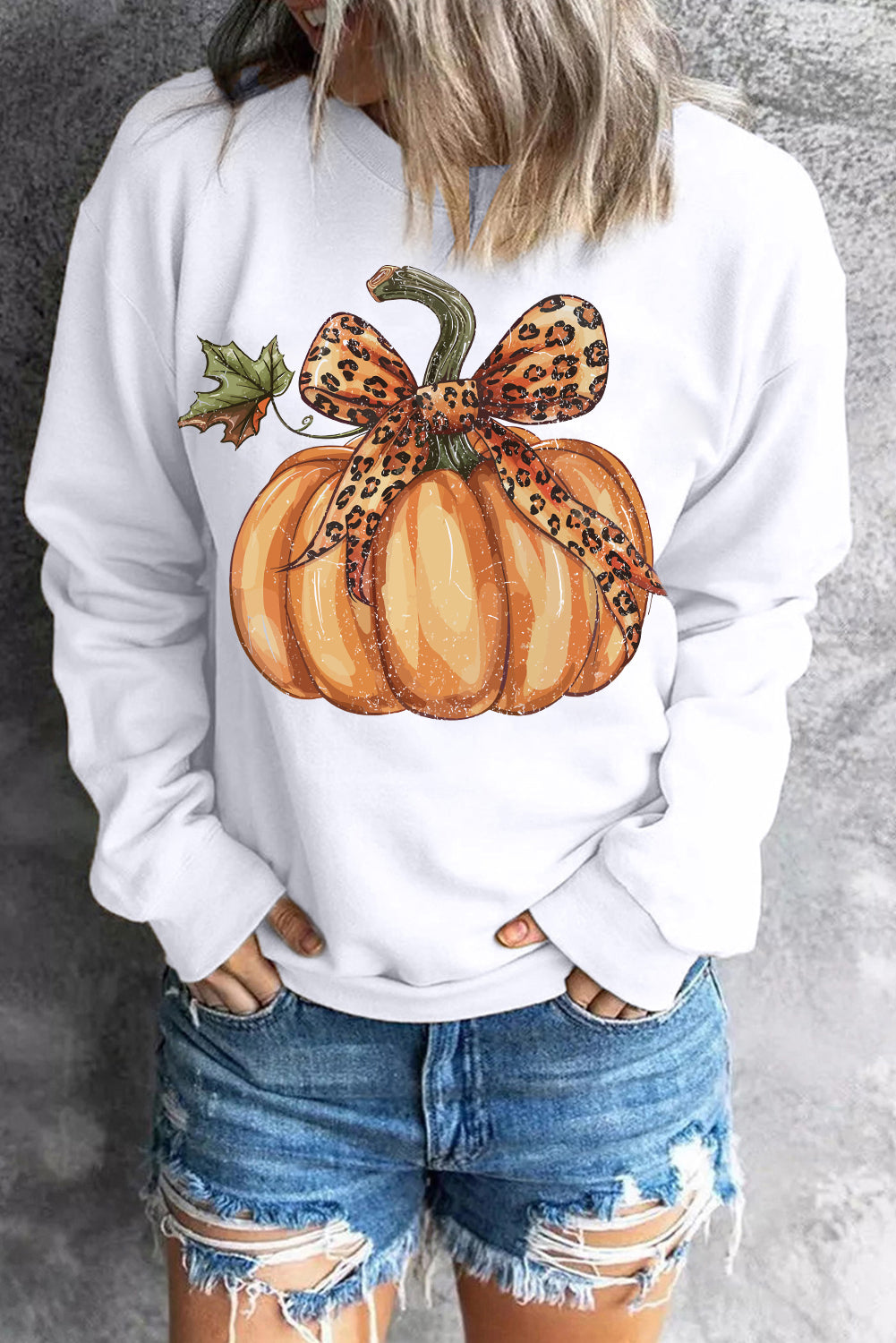 Beige Leopard Bowknot Pumpkin Graphic Crewneck Sweatshirt from MsDressly