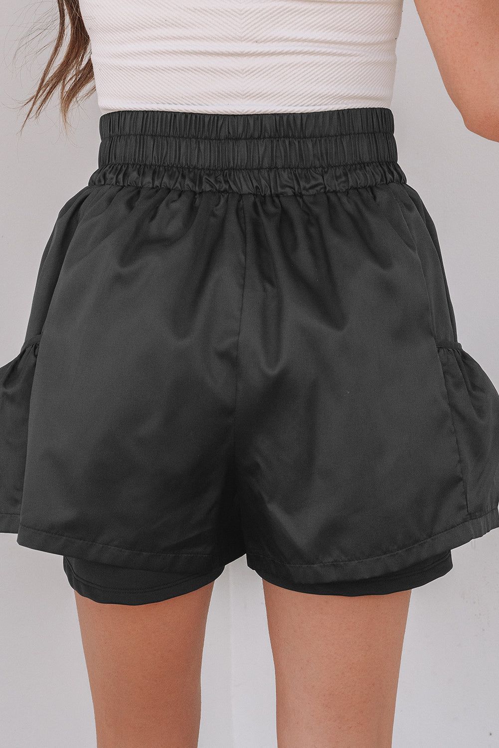 Maxine Elastic High Waist Pocketed Casual Shorts from Threaded Pear