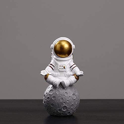 Spaceman Figurines from Moderny