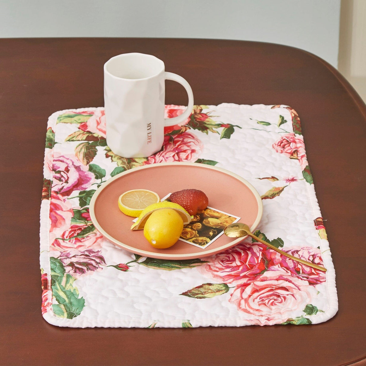 DaDa Bedding Set of 4-Pieces Romantic Roses Pink Floral Quilted Dining Placemats 13” x 19” (879) from DaDalogy Bedding Collection