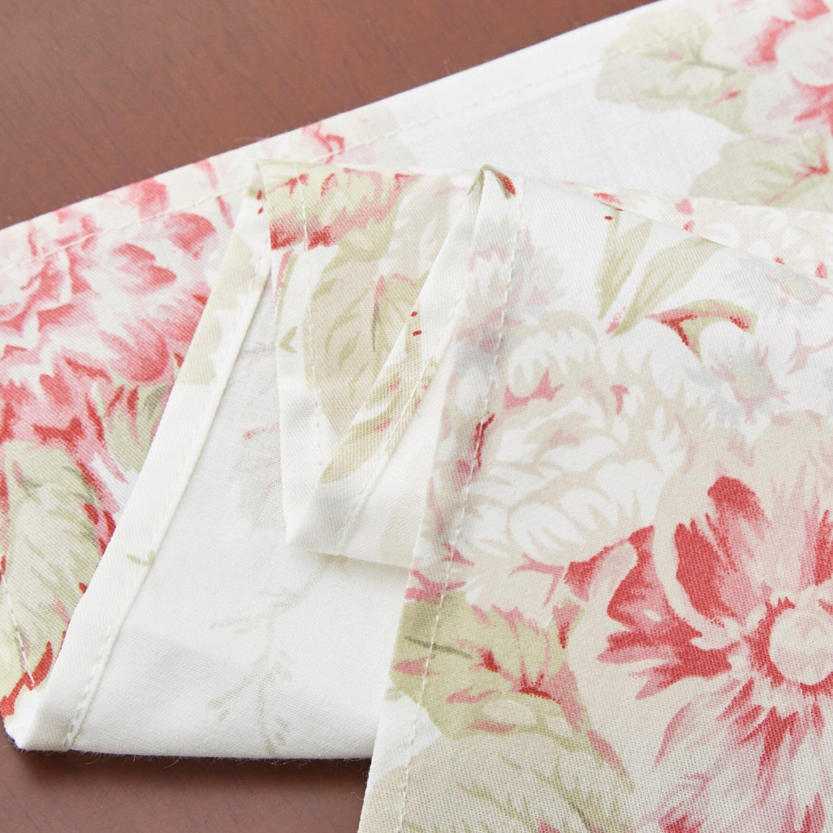 DaDa Bedding Set of 4-Pieces Hint of Mint Floral Cotton Dining Table Napkins 18" x 18" (3036) from DaDalogy Bedding Collection