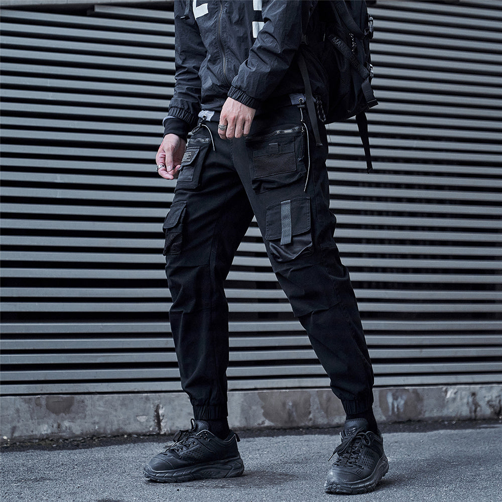 5130 Classic Urban Cargo Pants from Niepce Inc