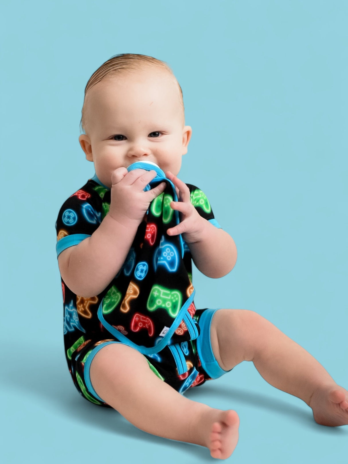 GAMER GLOW DREAM SHORTIE from DREAM BIG LITTLE CO