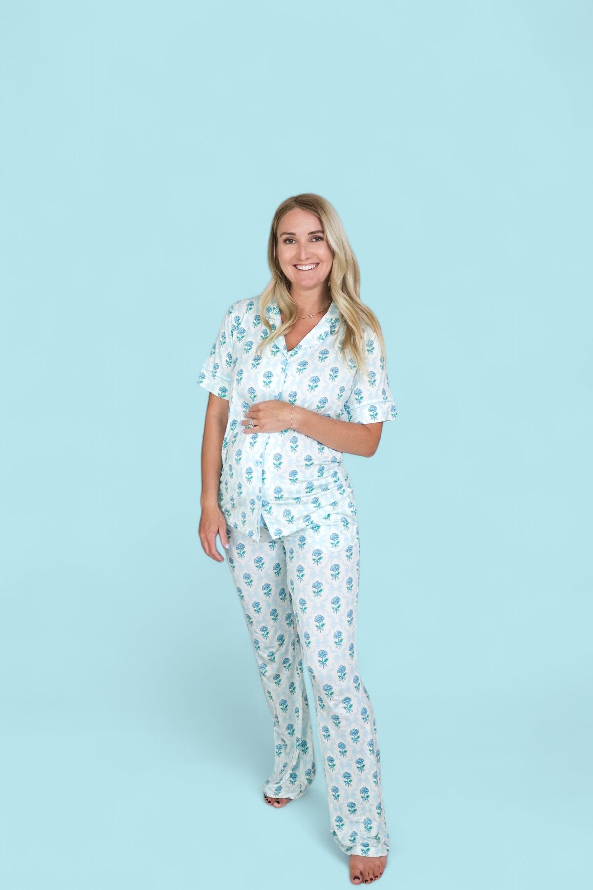 BLUE RIBBON BLOOMS WOMEN’S RELAXED FLARE DREAM SET from DREAM BIG LITTLE CO