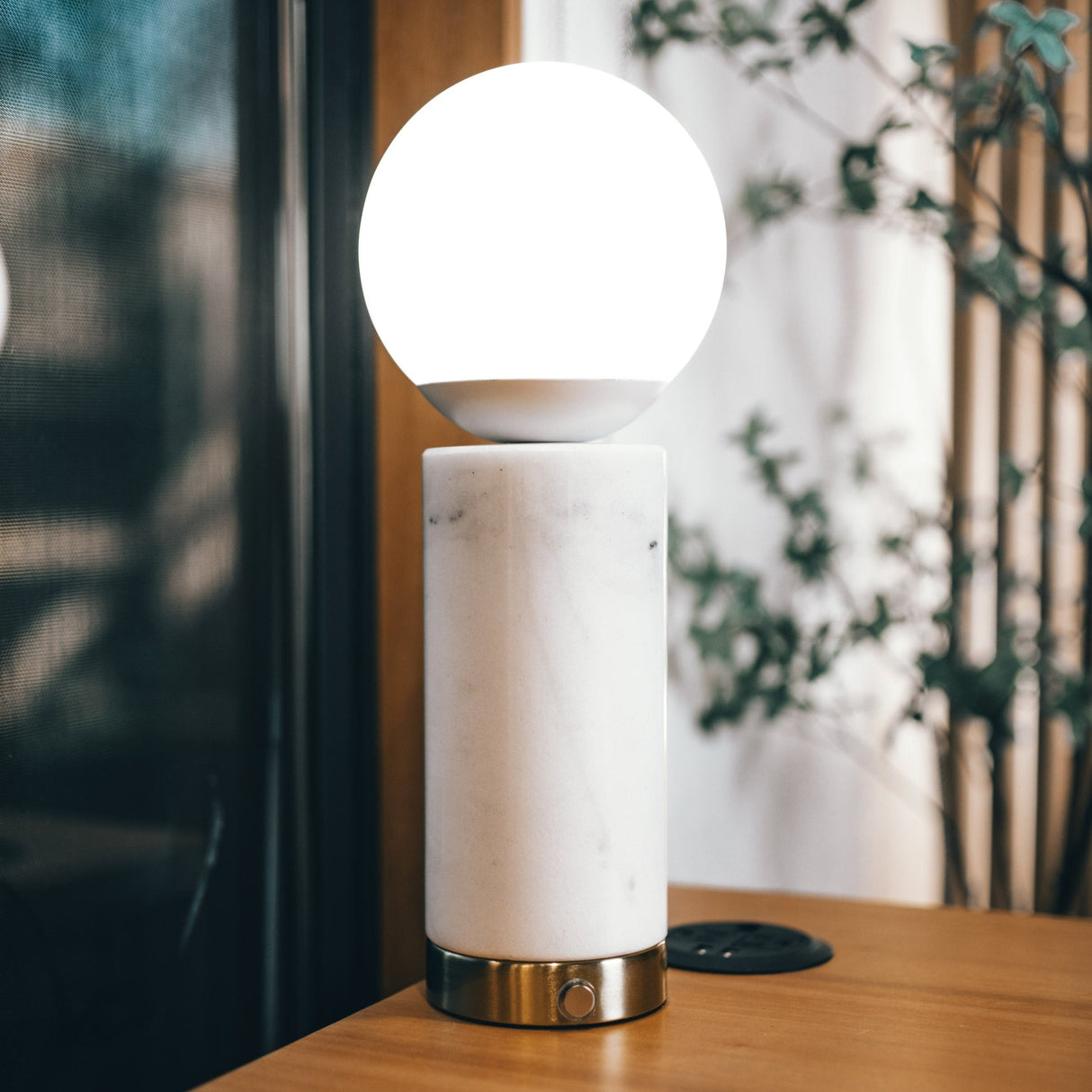 Marble Glow Table Lamp From Ozarké