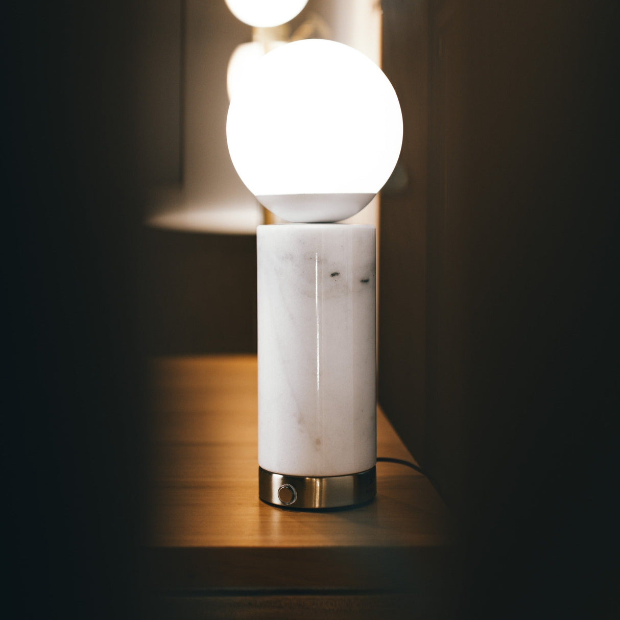 Marble Glow Table Lamp From Ozarké