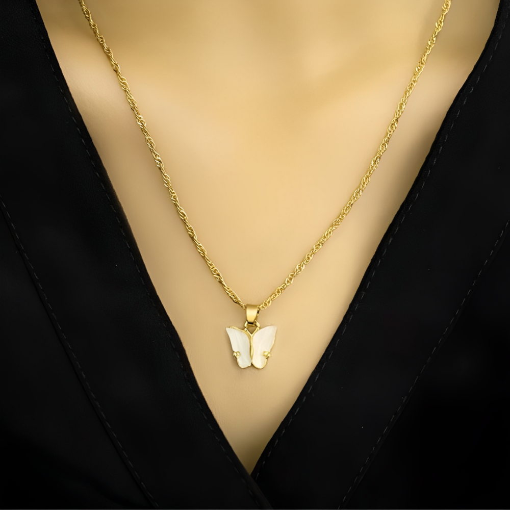 DAINTY BUTTERFLY NECKLACE from Ashlen