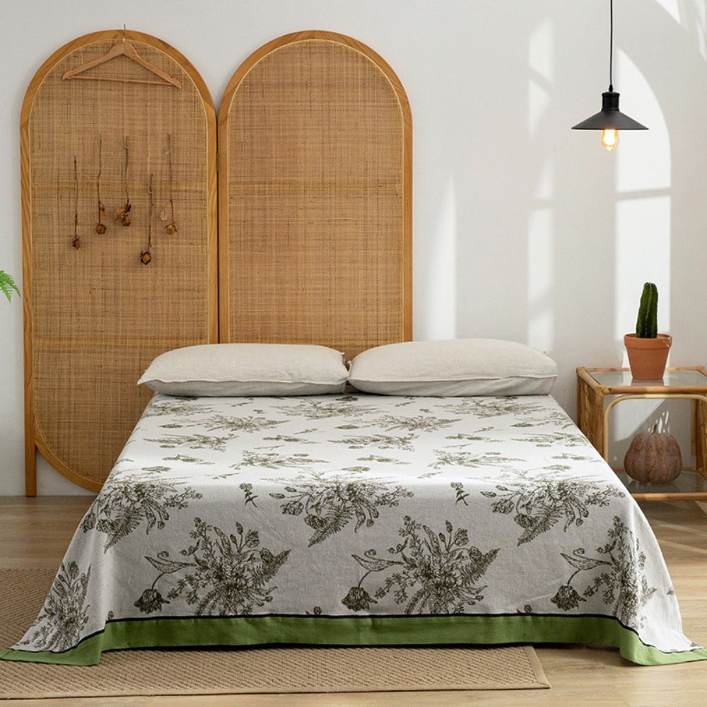 Reversible Pastoral Leaf Cotton Quilt from Moderny