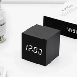 LED Cube Clock from Moderny