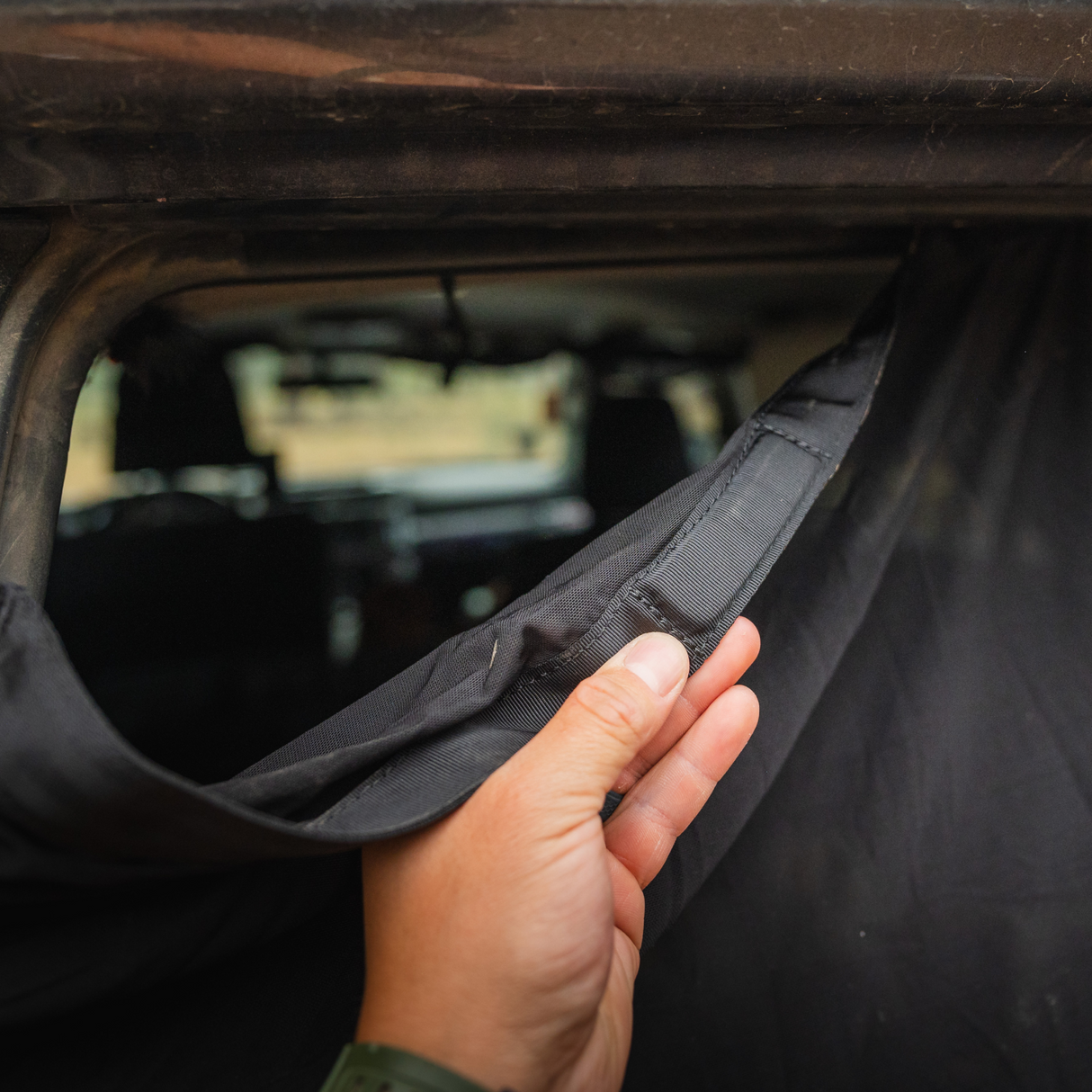 4Runner Trunk Window Screen from Luno