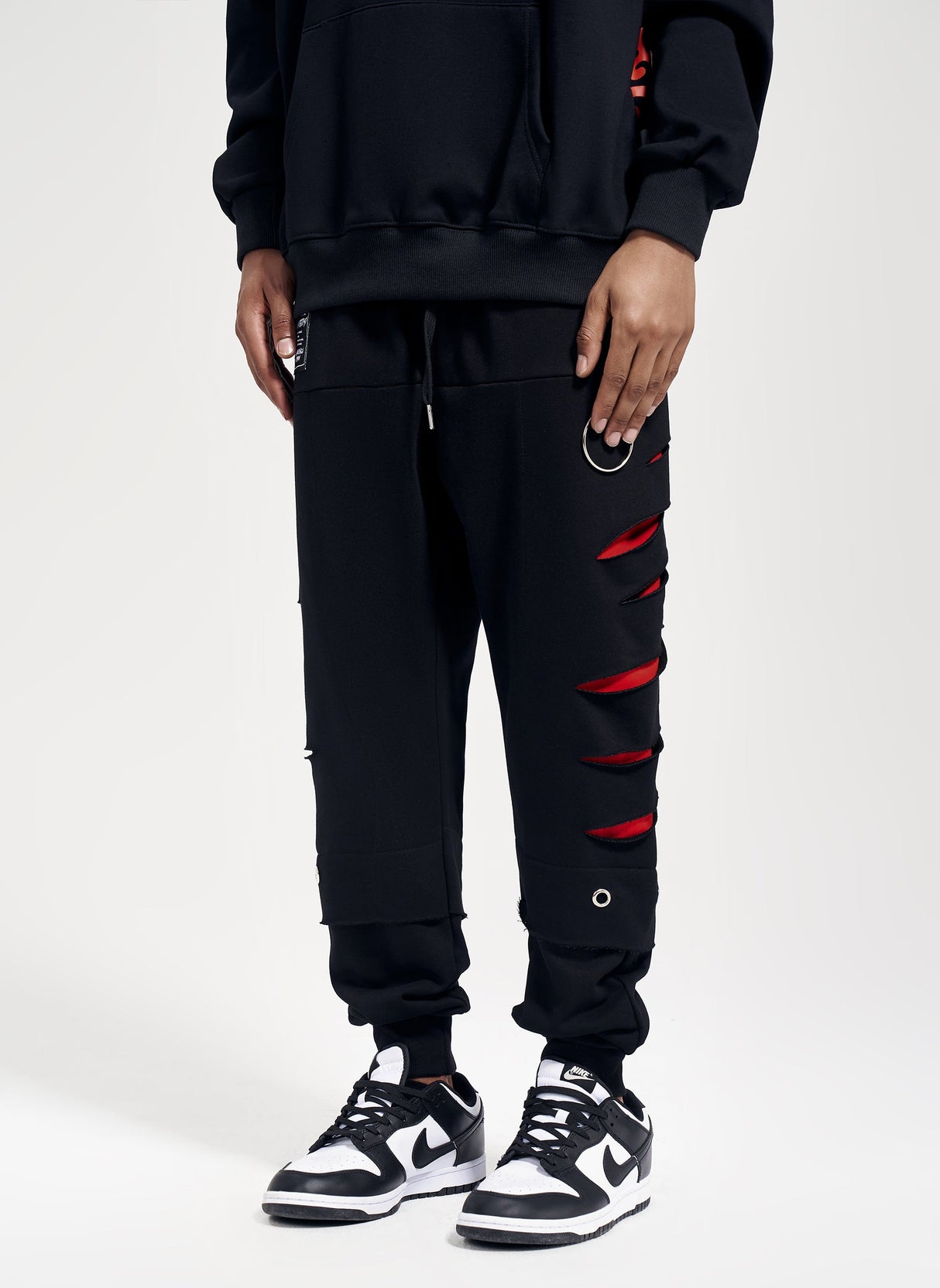 Brave Heart Jogger Pants  From Niepce Inc