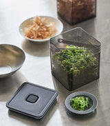 Vacuum-Sealing Food Container - Tongs from Yamazaki Home