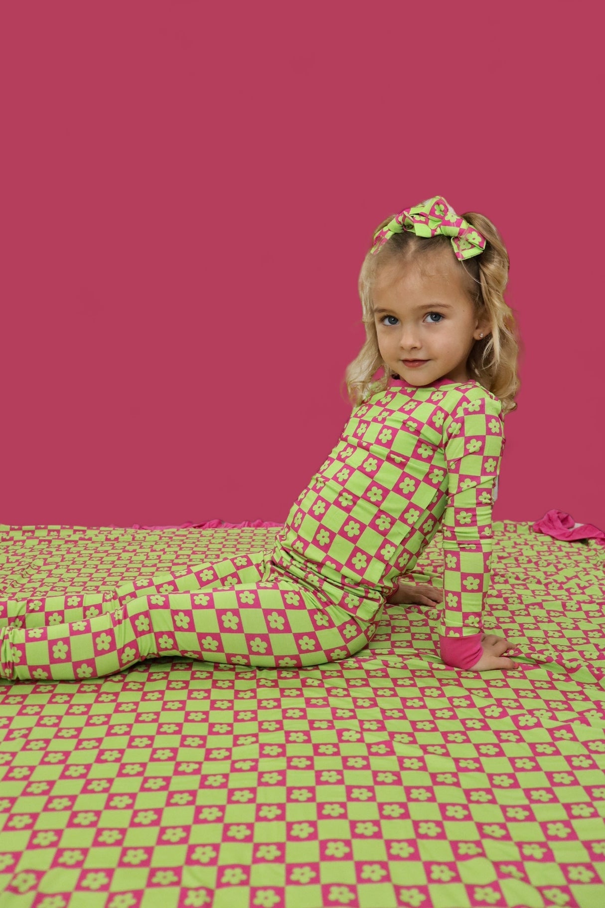 WILD DAISY CHECKERS DREAM SET from DREAM BIG LITTLE CO