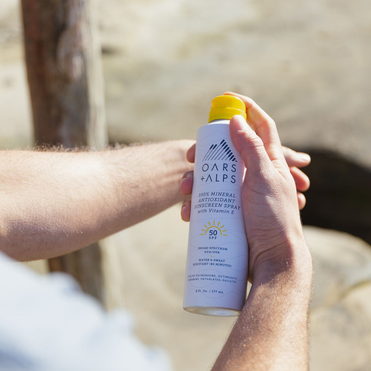 Mineral Antioxidant Sunscreen Spray with SPF 50 (100%) from Oars + Alps