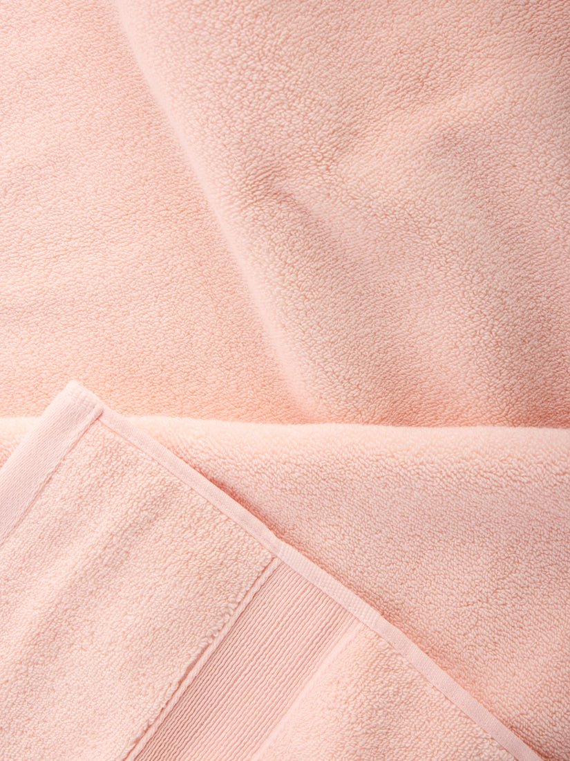 Luxe Bath Towel Set From Cozy Earth
