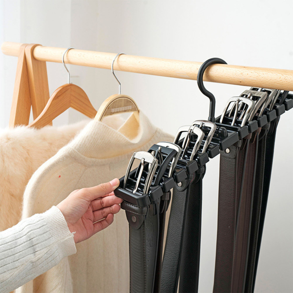 Hanging Belt Organizer from Moderny