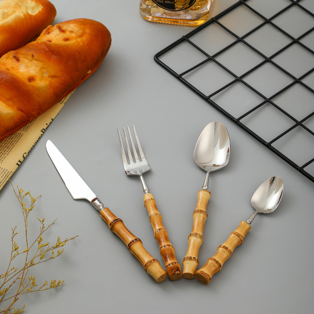 Natural Bamboo Flatware Set from Moderny