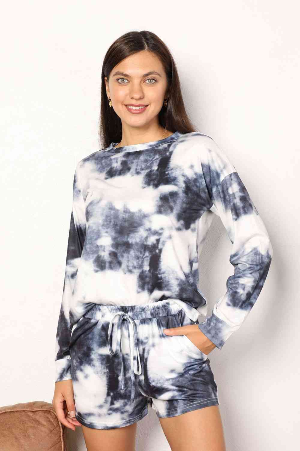 Shiny Tie-Dye Round Neck Top and Shorts Lounge Set from Enfance-Heureuse