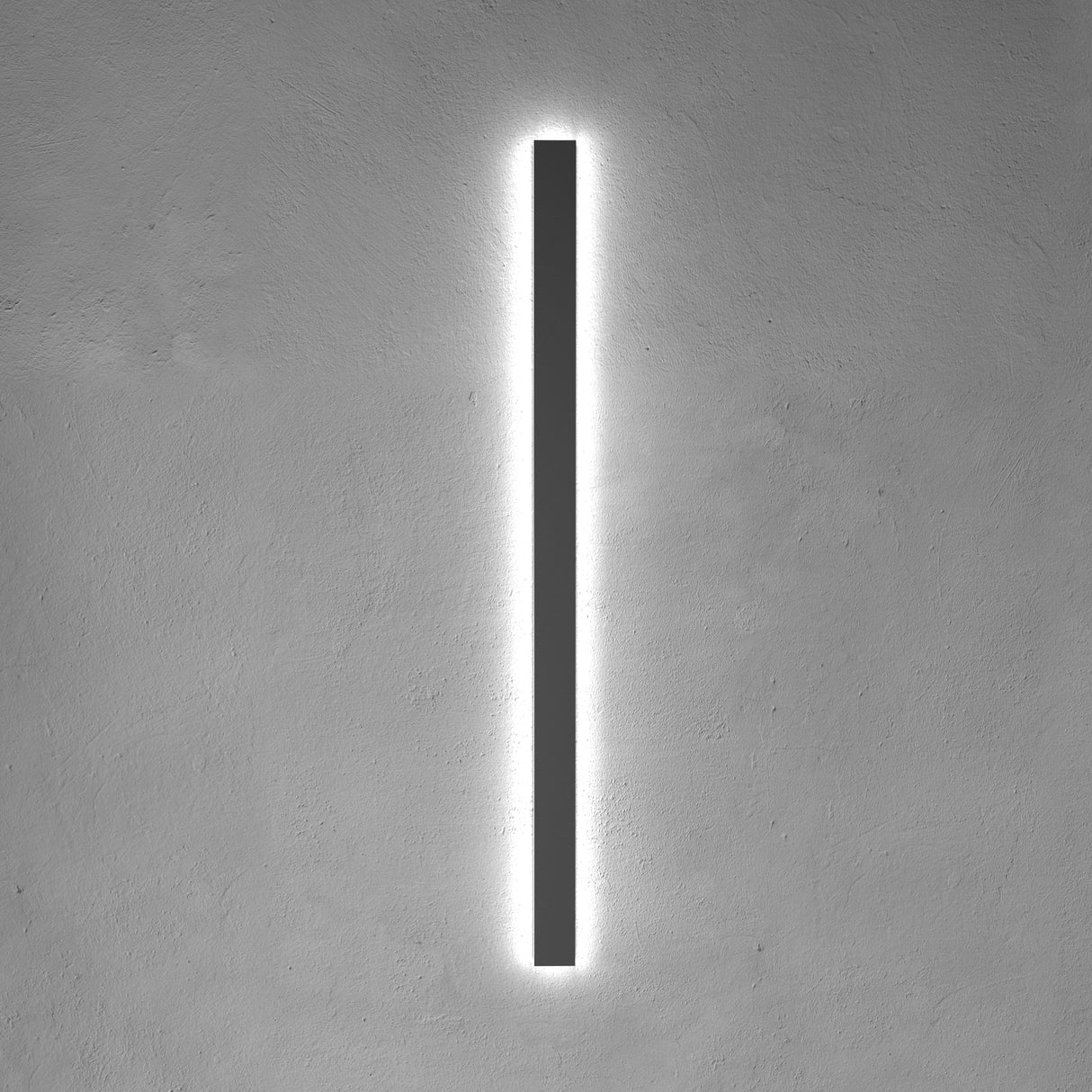 Svelte Outdoor Linear Lamp from Ozarké