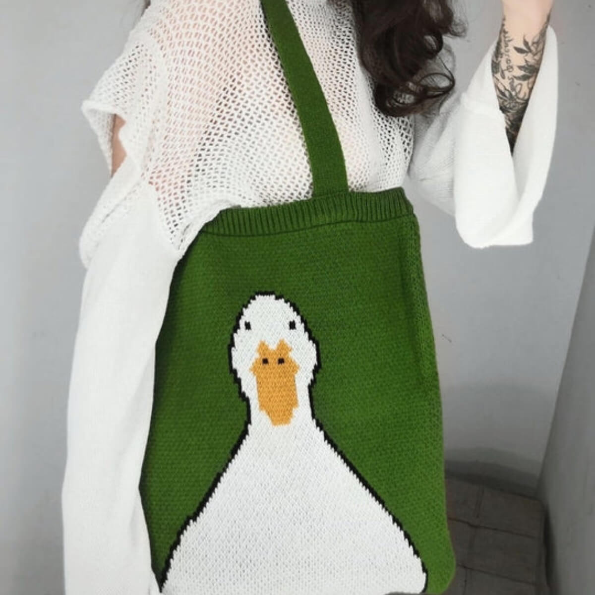 CUTE KNIT ANIMAL TOTE BAG from Ashlen