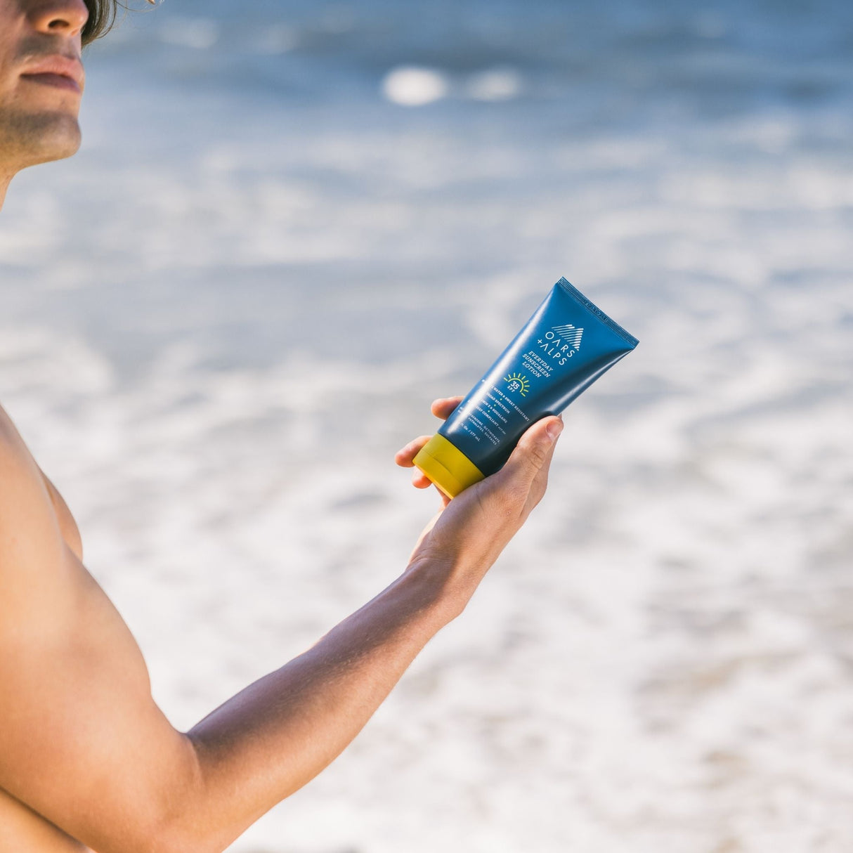 Everyday Sunscreen Lotion with SPF 35 From Oars + Alps