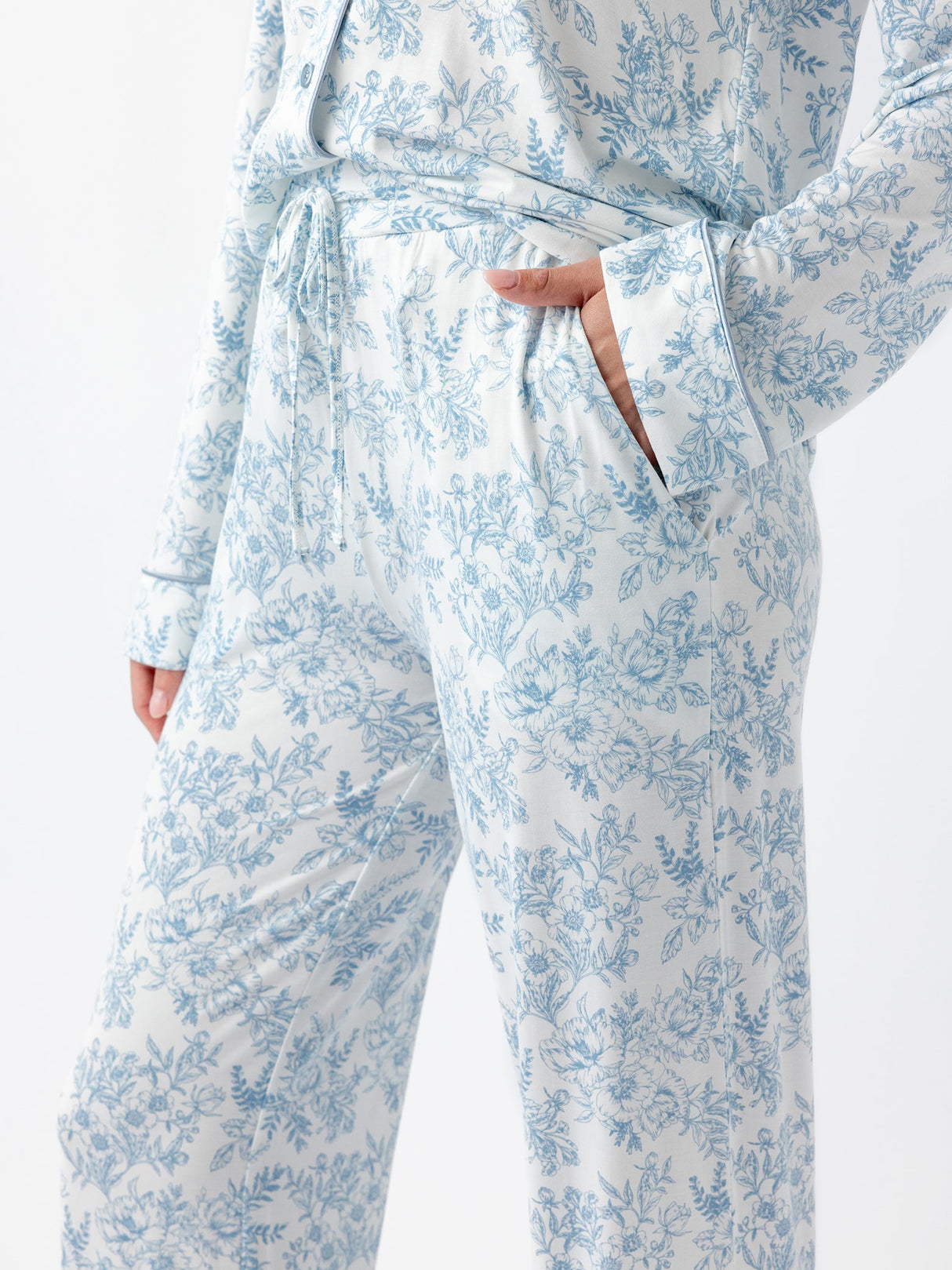 Women's Bamboo Stretch-Knit Long Sleeve Pajama Set from Cozy Earth