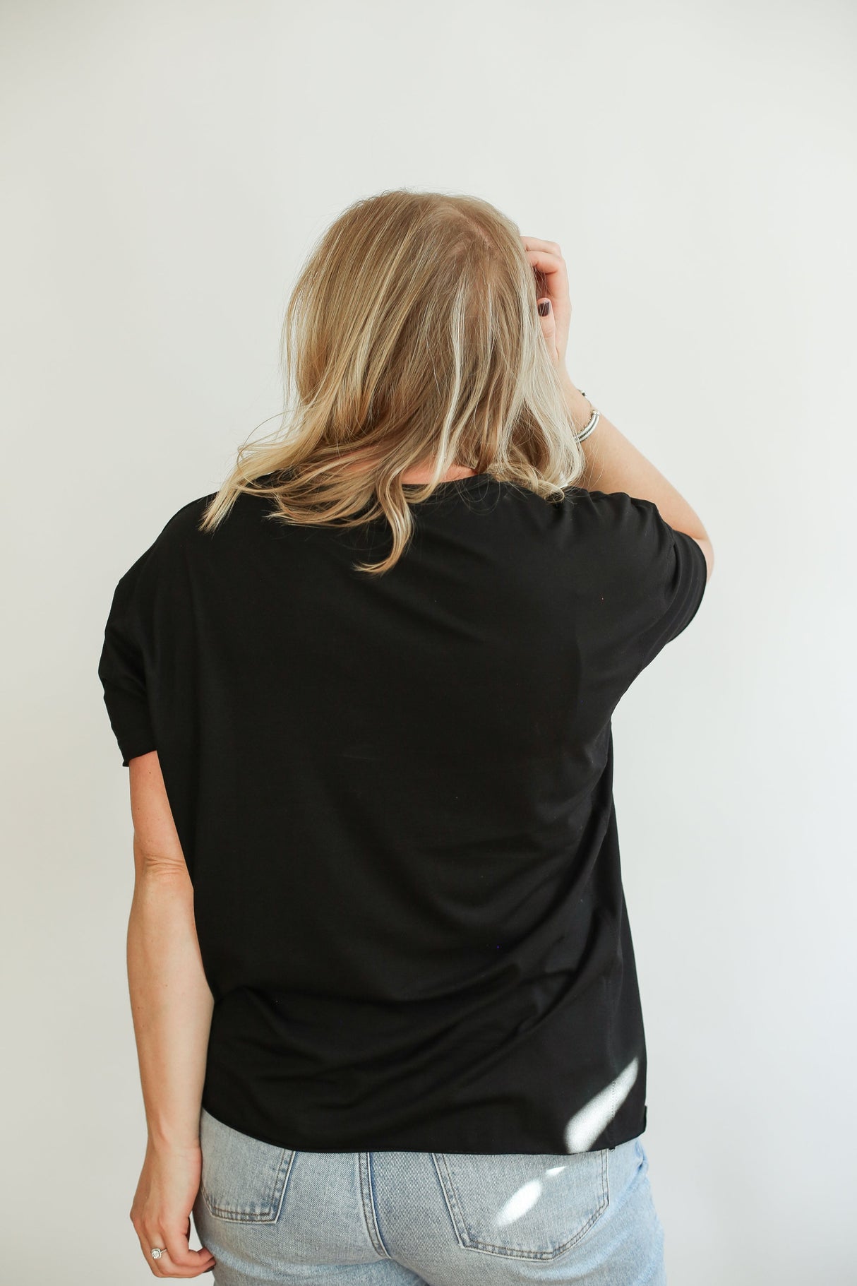 Relaxed Fit Zip Breastfeeding Tee from Movemama