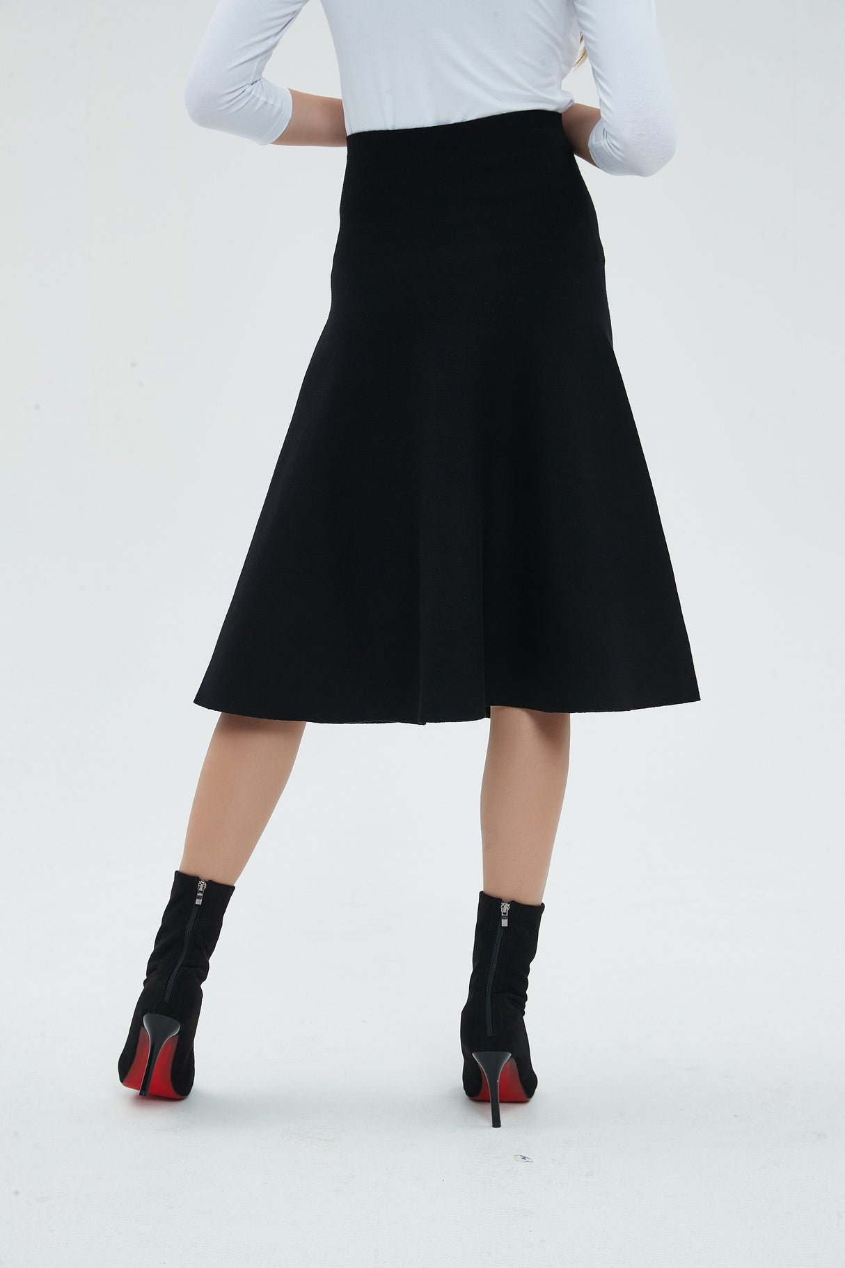 AMAZING MM SKIRT - YEAR ROUND BLACK From Mia Mod