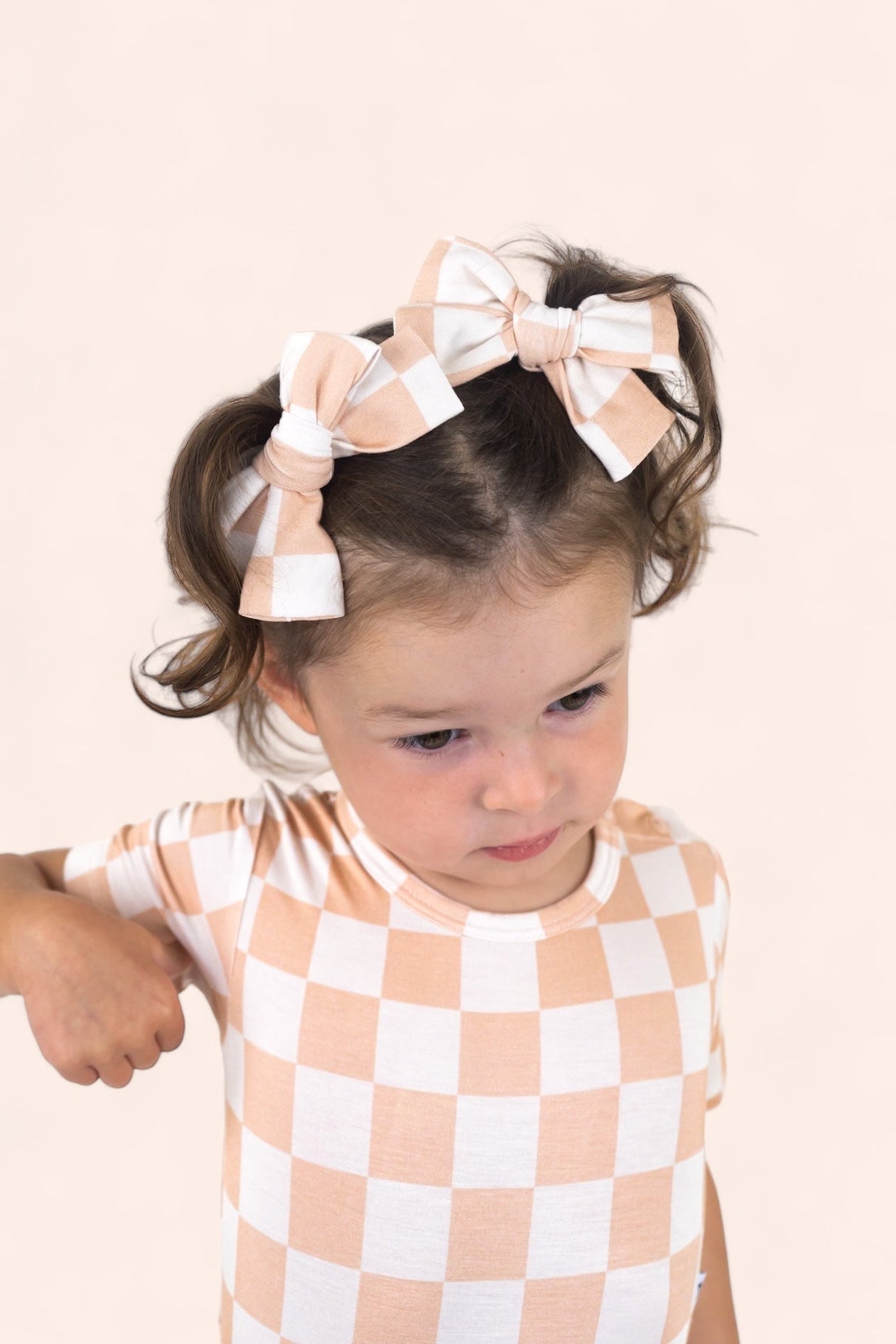 SANDY CHECKERS DREAM BOW HAIR CLIPS from DREAM BIG LITTLE CO