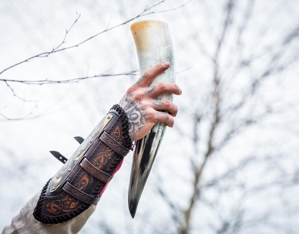 Drinking Horn Set (3) with Iron Stand from Norse Tradesman