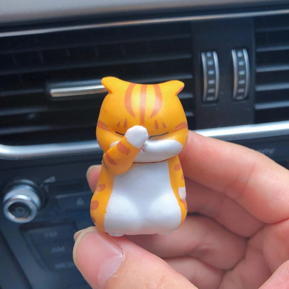 Cat Face Palm Figurine from Moderny