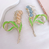 LILY FLOWER HAIR CLIP from Ashlen
