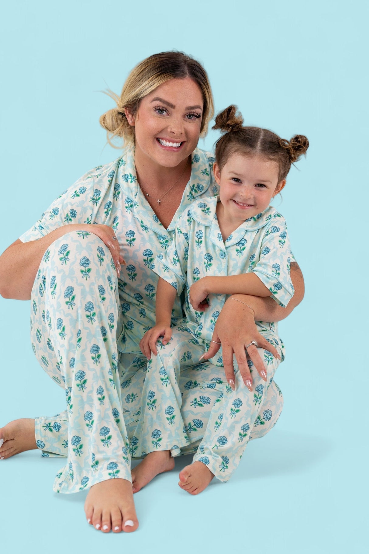 BLUE RIBBON BLOOMS WOMEN’S RELAXED FLARE DREAM SET from DREAM BIG LITTLE CO