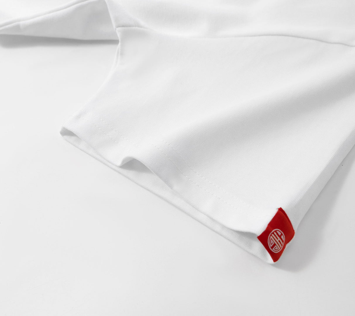 Emerald Kirin Embroidery Tee from Niepce Inc