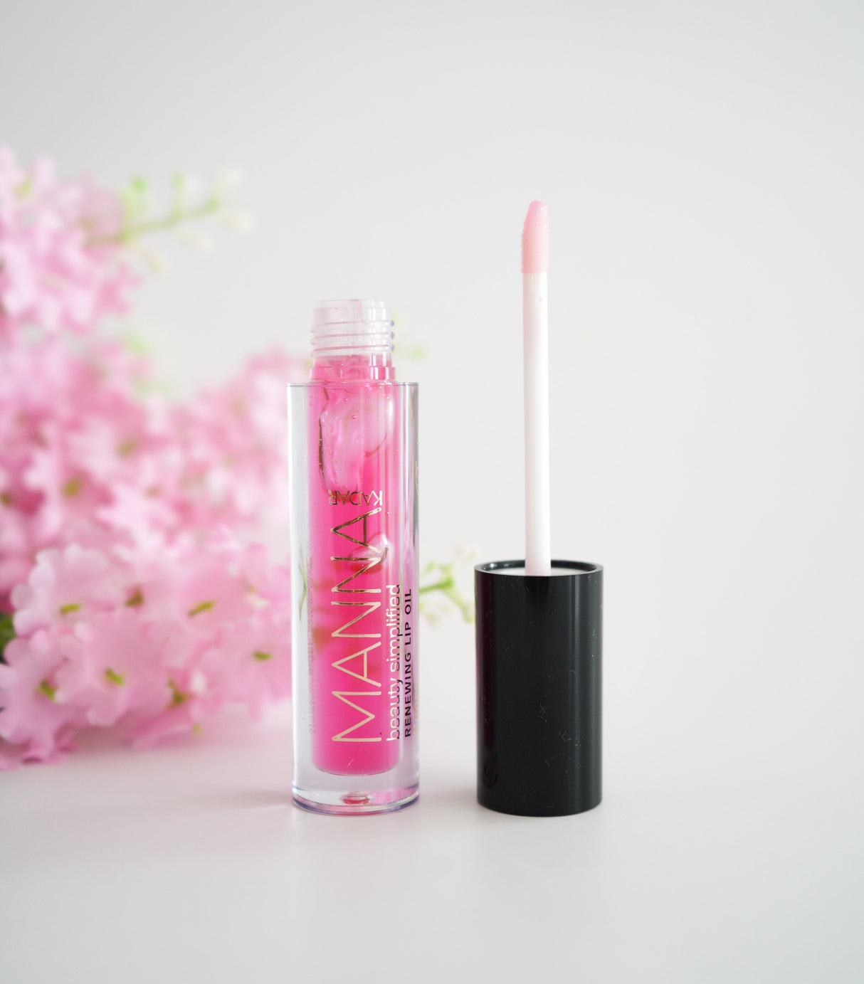 Renewing Lip Oil From Manna Kadar Cosmetics