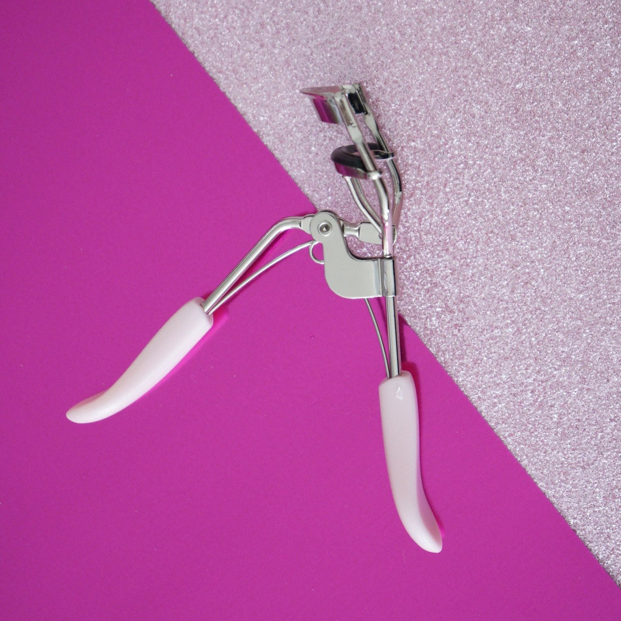 Eyelash Curler - Special Edition From Manna Kadar Cosmetics